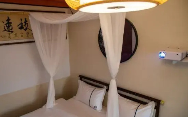 Luoyang Huating Lanshe Homestay (Luoqi Ancient City Branch)