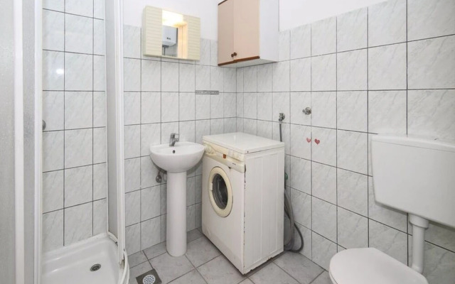 Andela - Large Terrace - A2