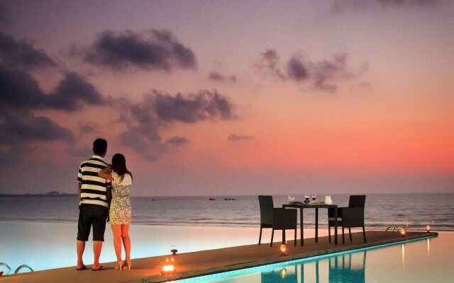 Ngwe Saung Yacht Club & Resort