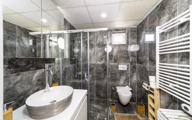 Flat with Walking Distance to Beach in Antalya