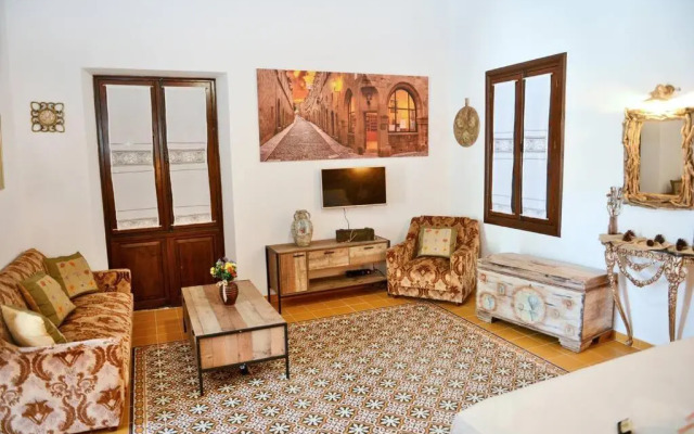 Meandros Suite in Old Town
