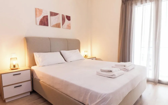 Urban Chic 2BR Experience in Galatsi