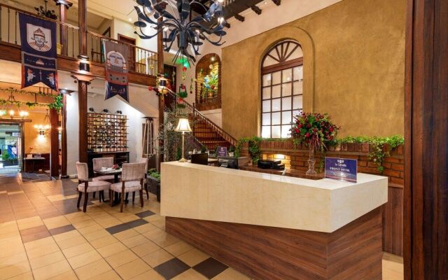 Hotel La Cofradía Pub House