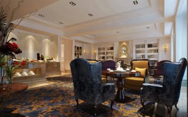 Haining Relax Grand Hotel
