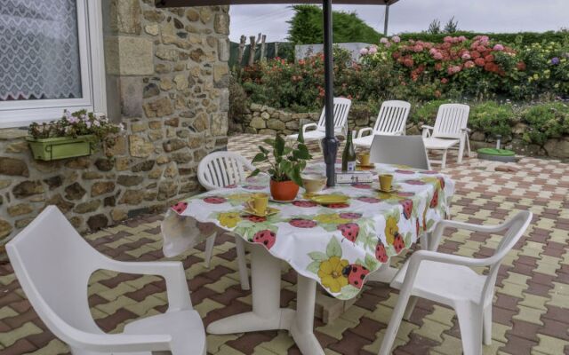 Chez Yvonne (PBA116)