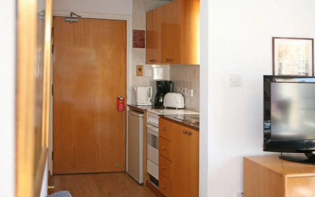 Chrielka Hotel Apartments