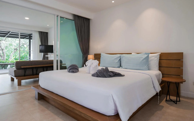 SEAnery Beach Resort