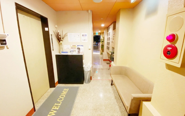 Petit Hotel 017