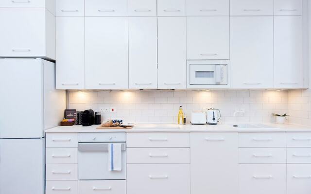 Lovely 2BR Apartment in Kensington