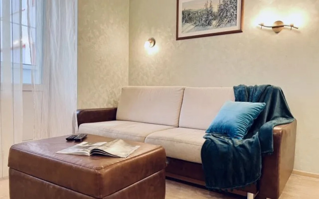 Диван и Чемодан на ул. Орджоникидзе, 30