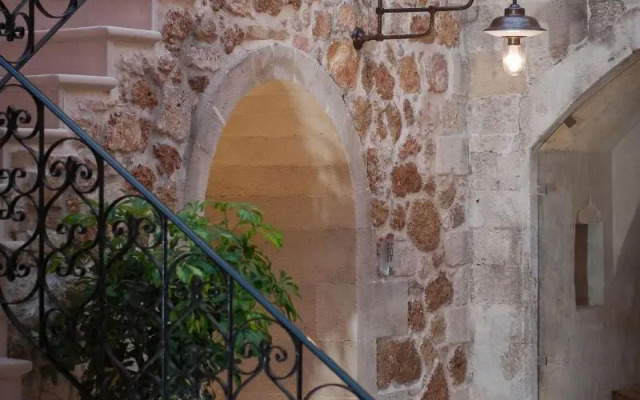 Serenissima Boutique Hotel