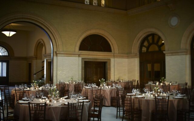 Renaissance Minneapolis Hotel, The Depot