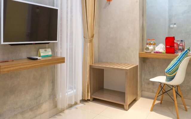 RedDoorz Premium @ The Batik Hotel Moh. Toha