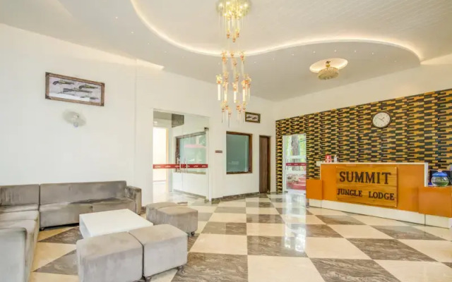 Summit Jungle Lodge