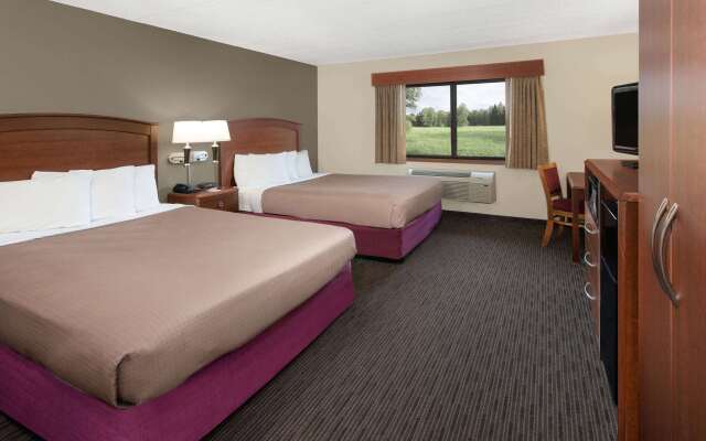 AmericInn by Wyndham Grundy Center