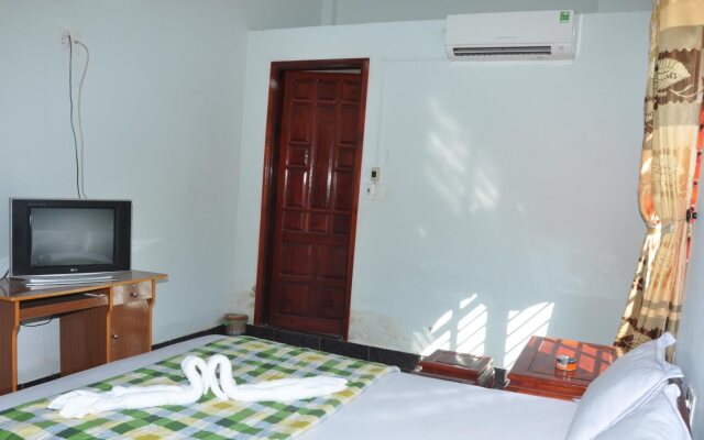 Lum Dong Tien Hotel