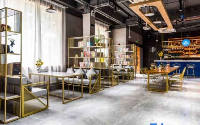 Mijia International Youth Hostel (Shanghai People's Square)