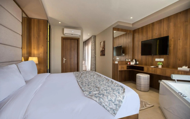 Nozol Pyramids Hotel