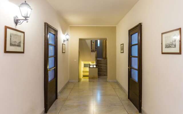 Colonna Apartment 4 by Wonderful Italy