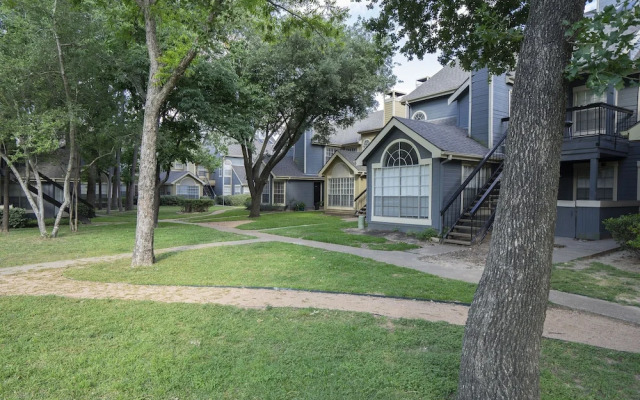 OYO Apartments at Champions Green