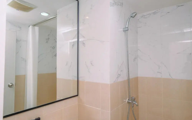 Best and Comfy 2BR Podomoro Golf View Apartment