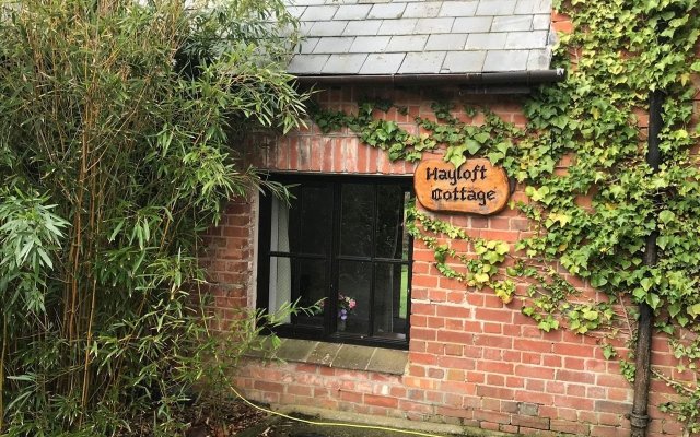 Hayloft - Boswell Farm Cottages