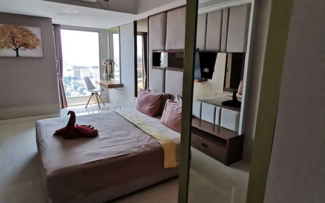 Warhol Residences Simpang Lima