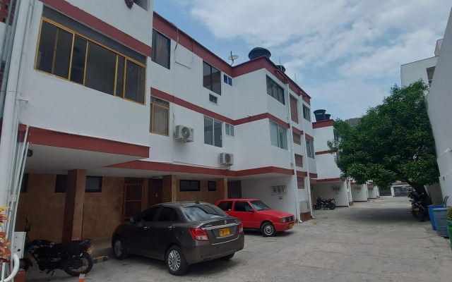 TOP SUITE Lugar encantador con parqueadero, internet 200Mgz