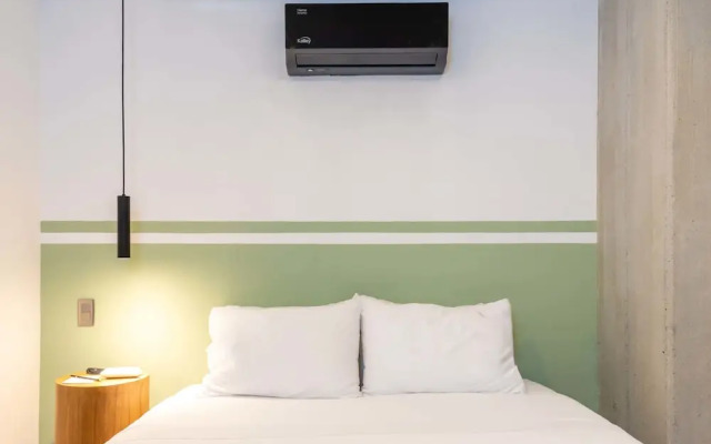 w Beautiful 3BR w/ AC in Laureles