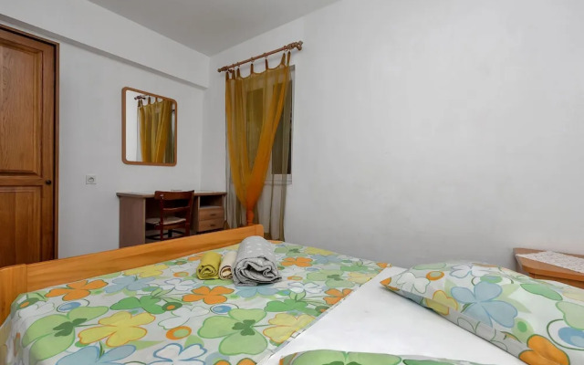 Apartments Robinzon Milivoj