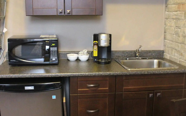 Wellington Street Inn