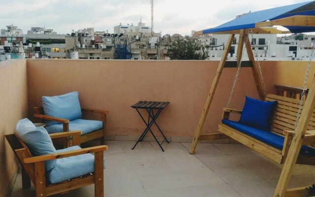 Jaffa's Penthouse Hostel