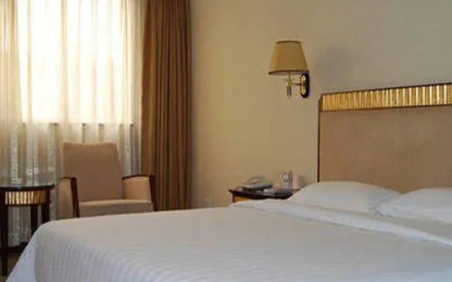 Guo Feng Hotel (Sanyuanli)