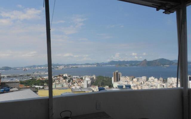 Hostel Tavares Bastos