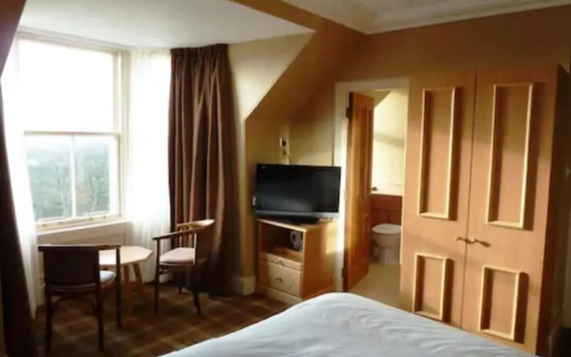 Kilmarnock Arms Hotel