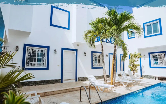 Tribe Inn & Rooftop Lounge