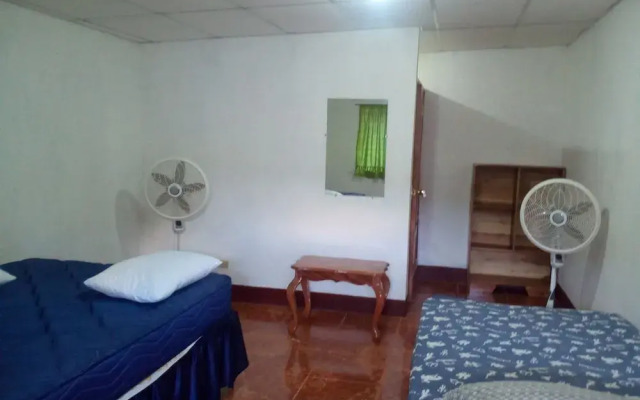 Inn Hospedaje BullShark