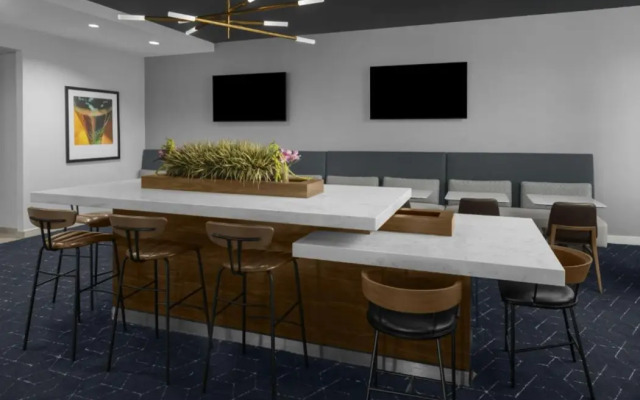 Courtyard by Marriott Atlanta Buckhead