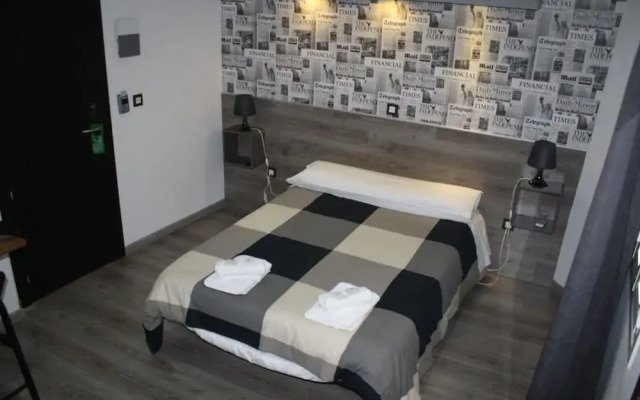 Hostal MH Fuencarral