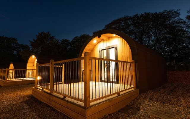 Weedingshall Lodges