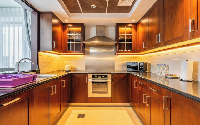 Luxury Condo With Burj Khalifa and Fountain Views