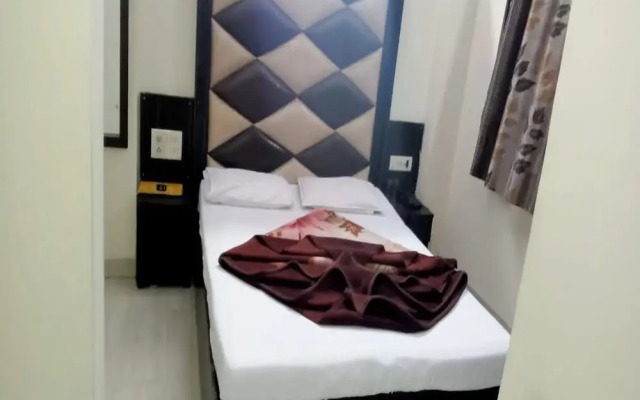 Hotel AV International Near New Delhi Railway Station, Paharganj