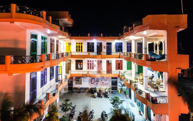 Live Free Hostel