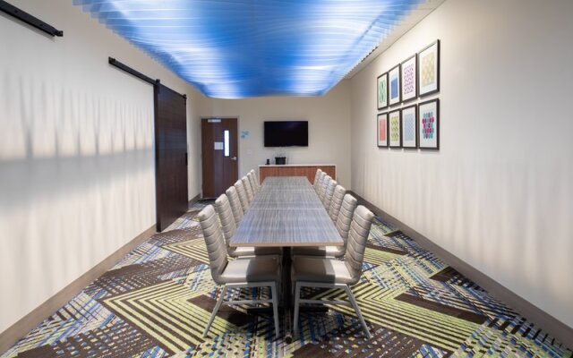 Holiday Inn Express & Suites Goodland