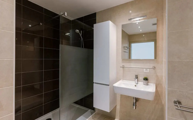 Huswell - Cozy Seaside Apartment With Terrace