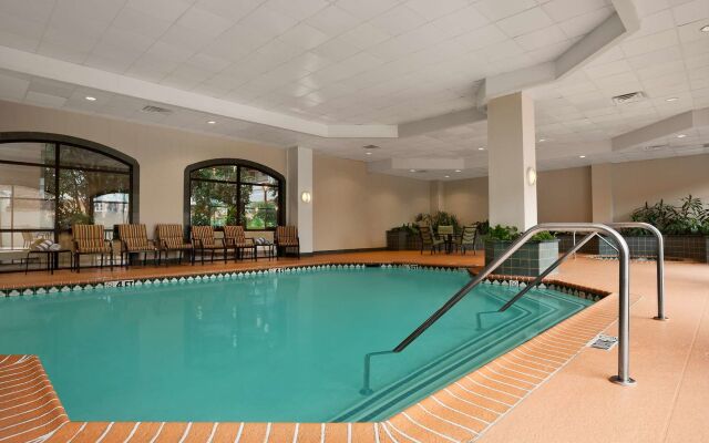 Embassy Suites by Hilton Dallas Near the Galleria