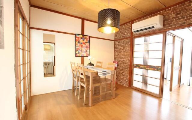Guest House in Momodani (204-2)