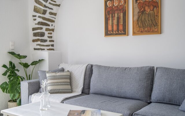 Anthemion Paros Villas & Suites