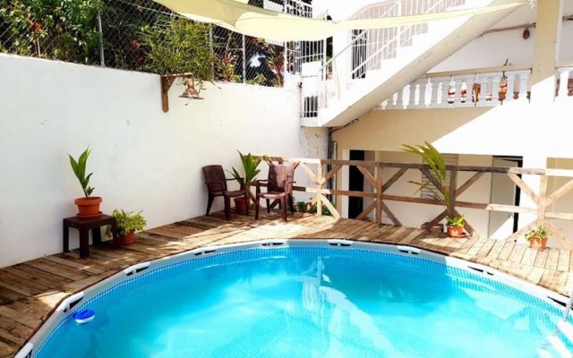 "private Terrace - Apartment 2 in Villa Coconut"
