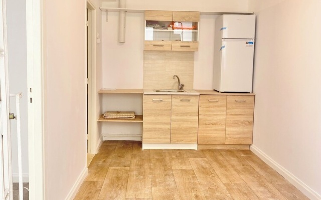 Quiet Flat With Outdoor Space in Central Athens